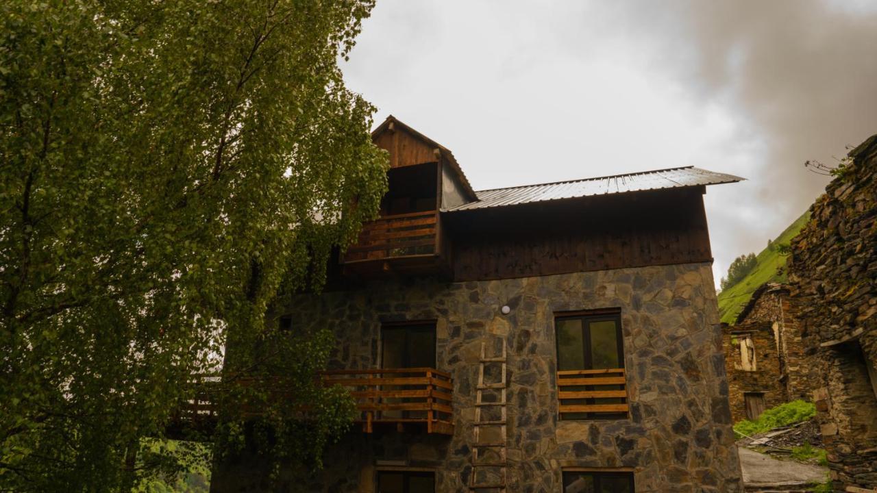 Gaul Gavkhe Hotel Ушґулі Екстер'єр фото